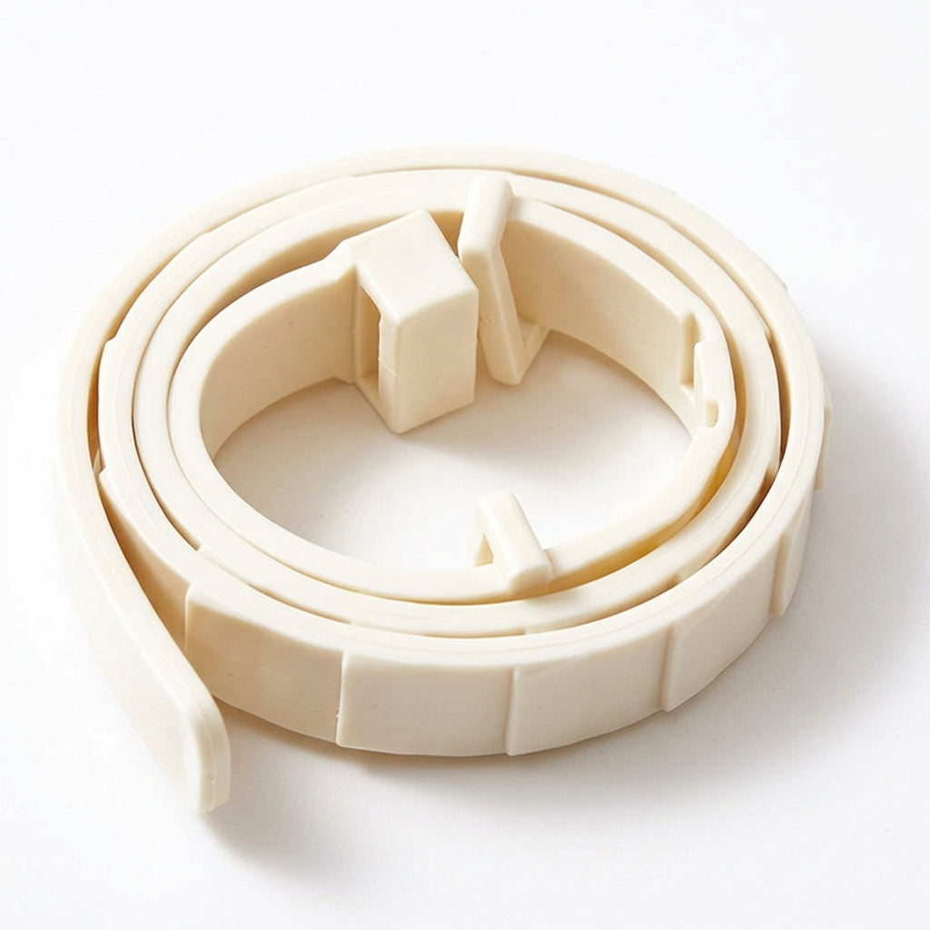 Flea and tick collar for cats and dogs - white