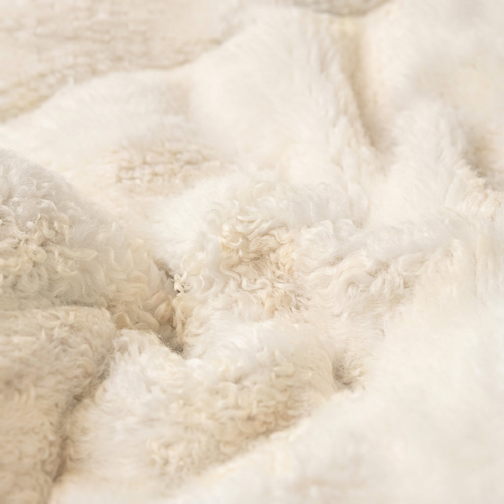 Fleece blanket with polyester material for cosy relaxation
