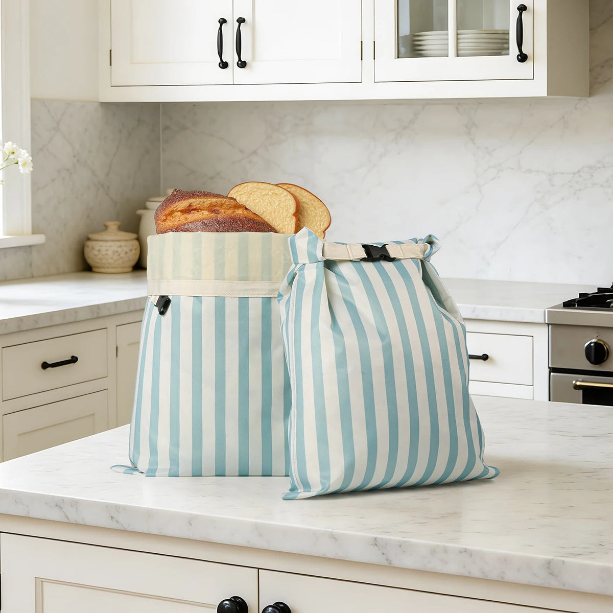 Bread storage bag with beeswax coating
