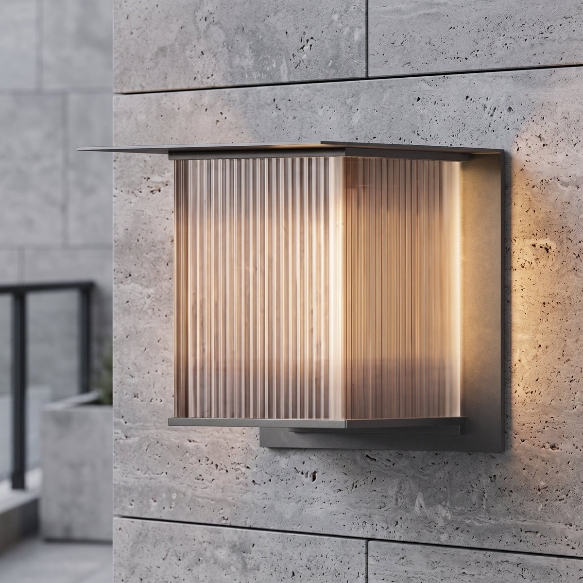 Outdoor wall light with vertical glow design