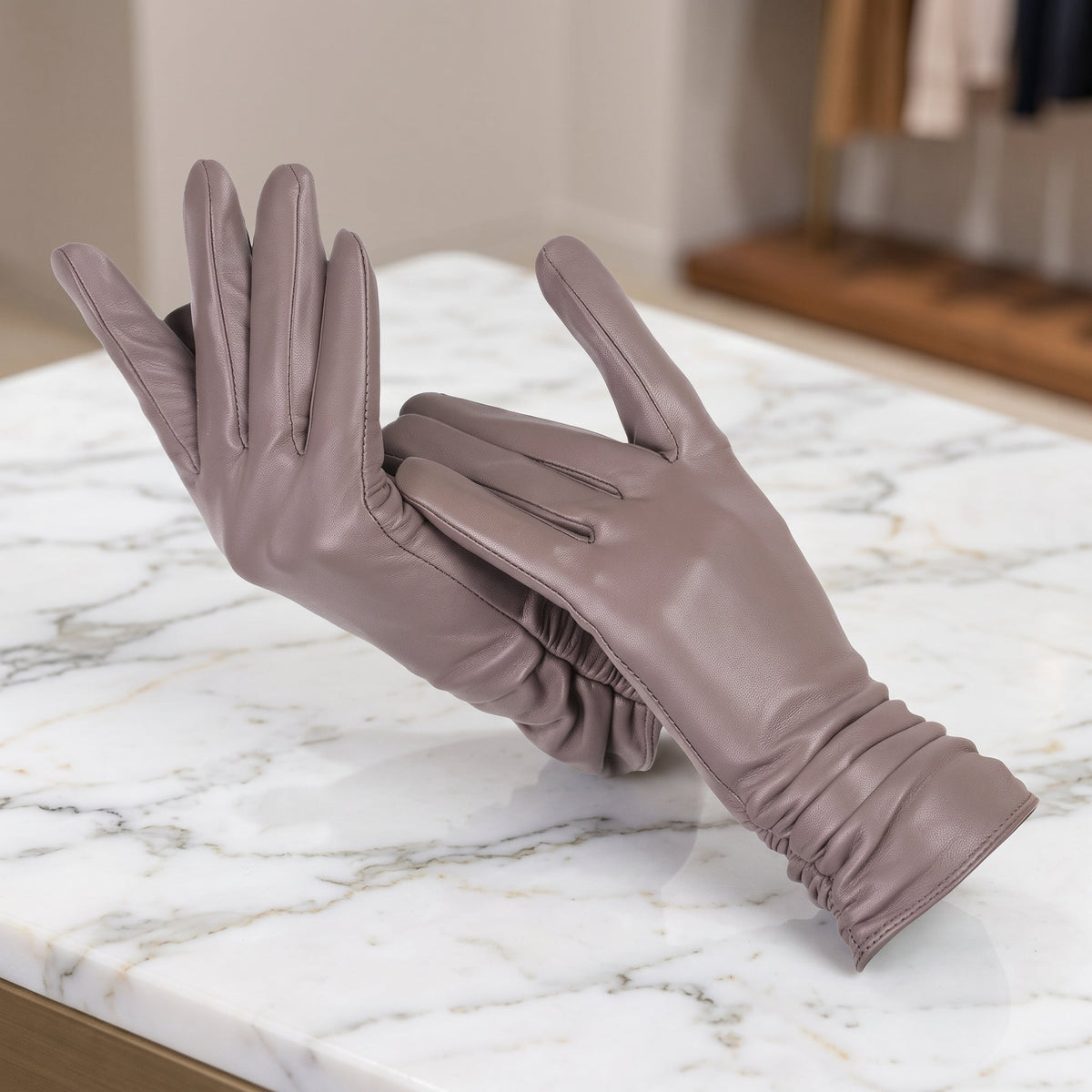 Women's leather winter gloves for driving and walking - light brown