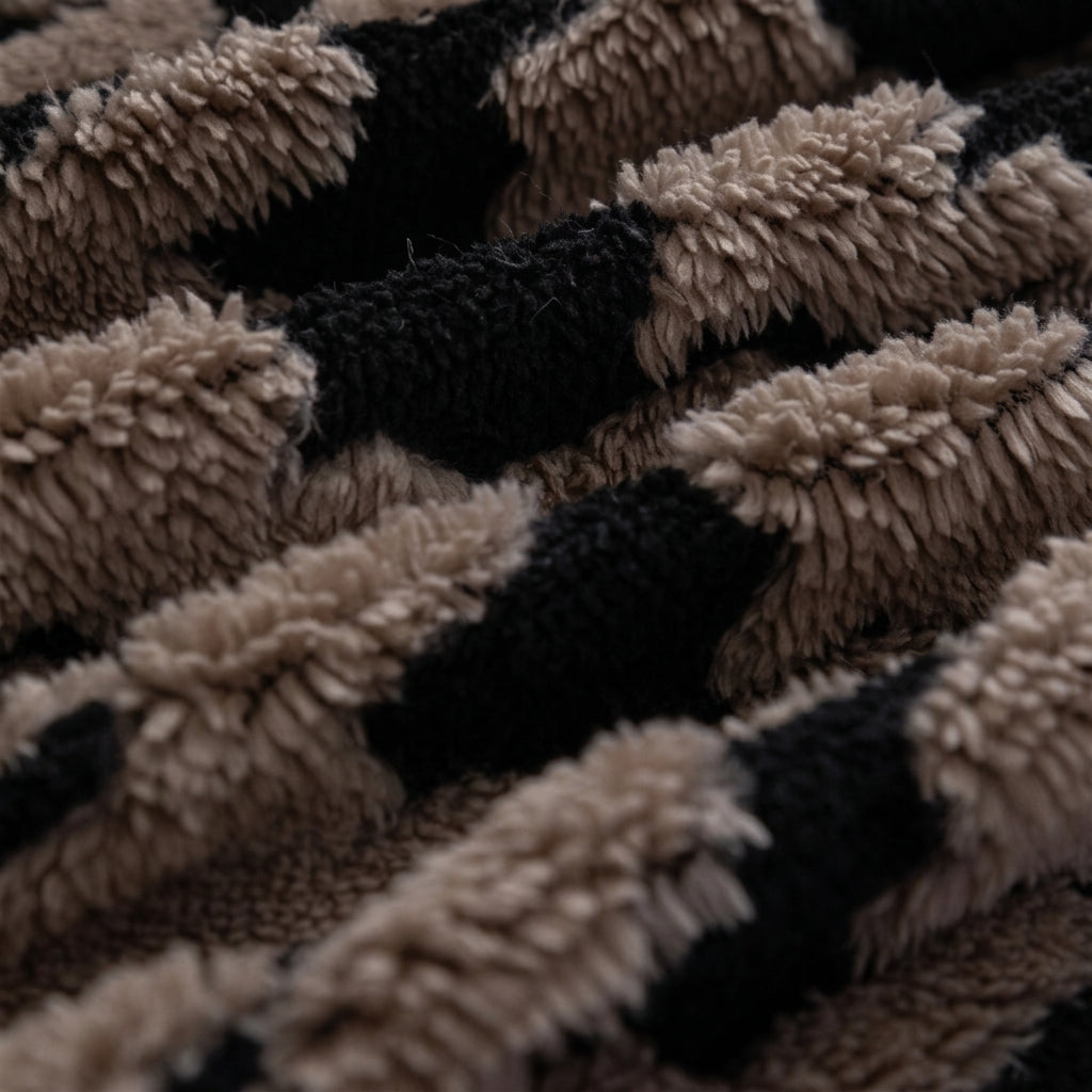 Quilted houndstooth universal sofa cover with non slip