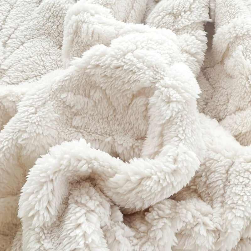 Jacquard Throw Blanket with Woven Pattern