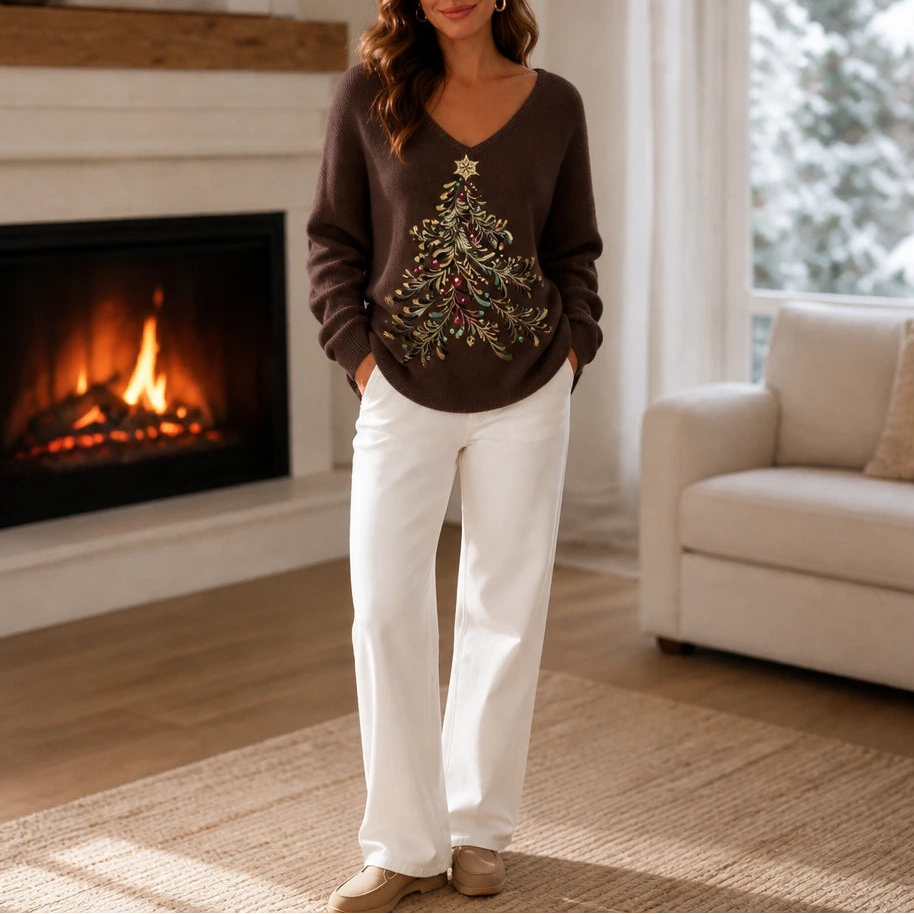 Women's Christmas Tree Graphic Sweater in brown, Relaxed Fit