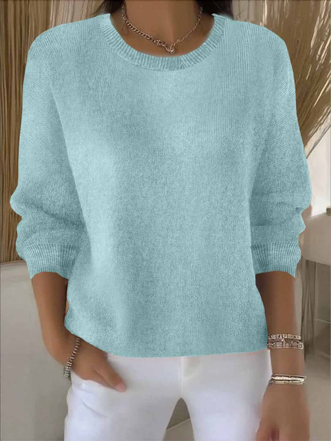 Women's Relaxed Everyday Sweater in light green, Soft Knit Round Neck