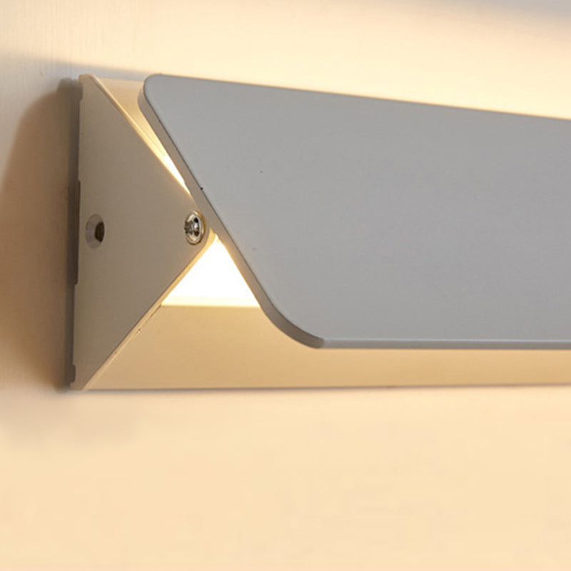Wall Light Fixture with Adjustable Up Down Beam