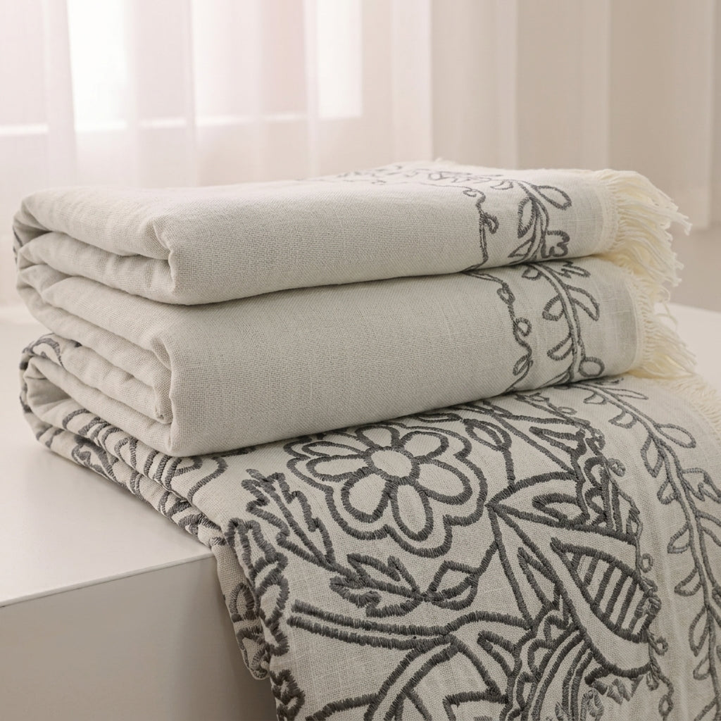Reversible boho throw blanket with decorative fringes