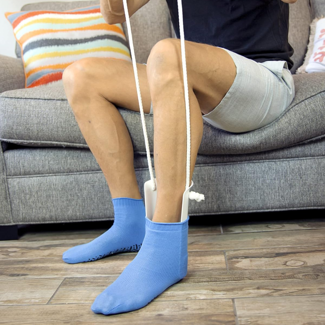 Sock aid device with ergonomic handle for easy dressing