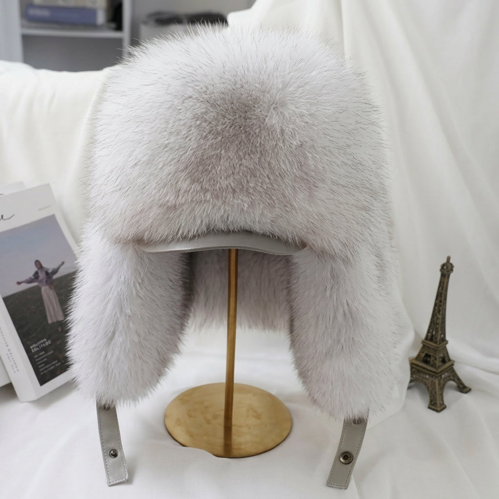 Winter hat with adjustable drawstring - white