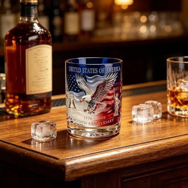 Whiskey glass rotating drinking tumbler with eagle design