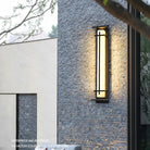 Wall light fixture for outdoor use