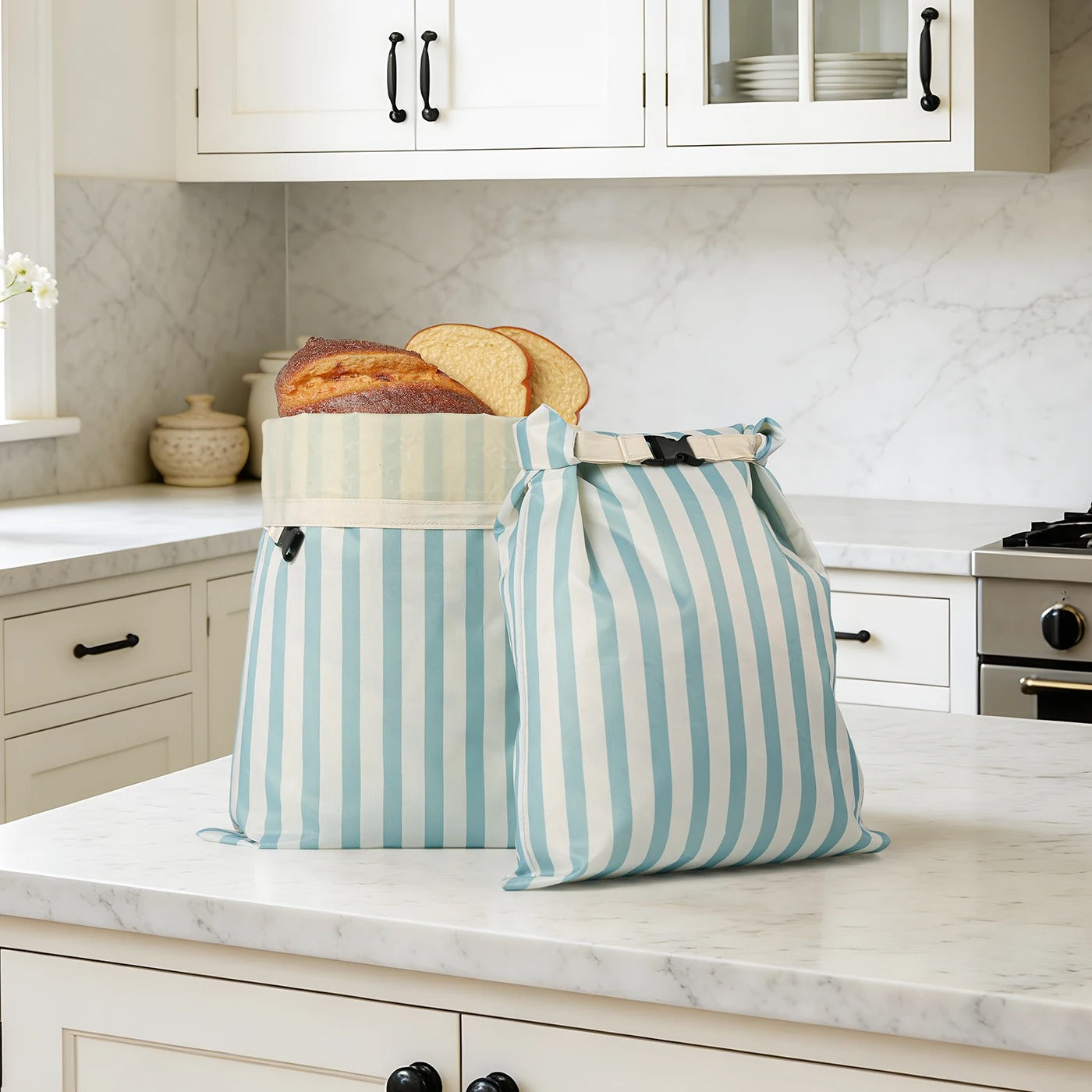 Bread storage bag with beeswax coating