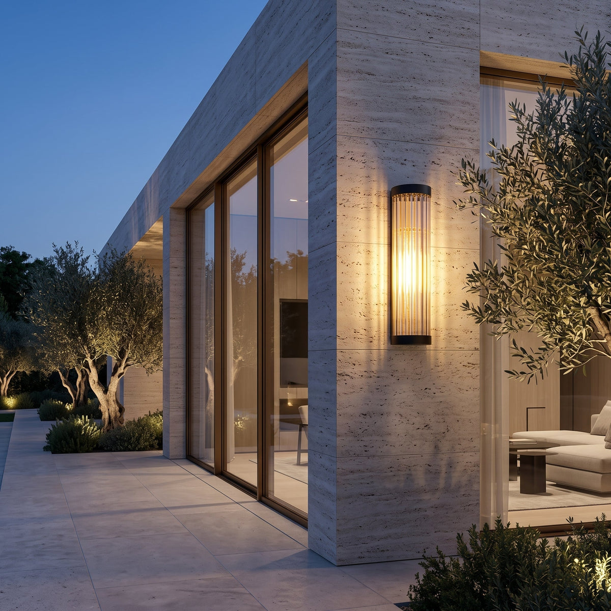 Outdoor wall light with retro design