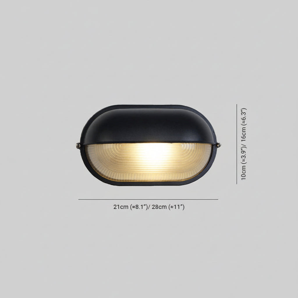 Outdoor wall light with retro lantern design