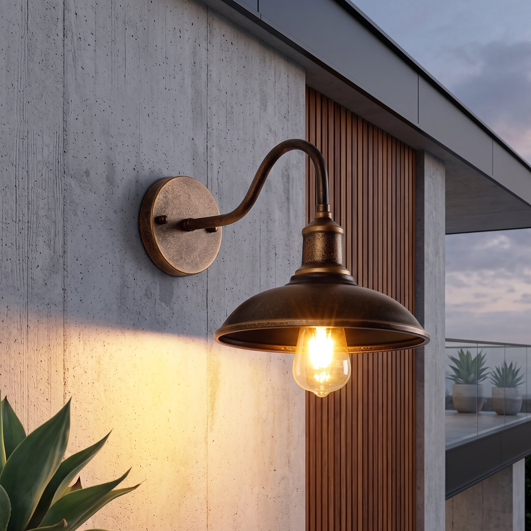 Wall lantern light for outdoor use