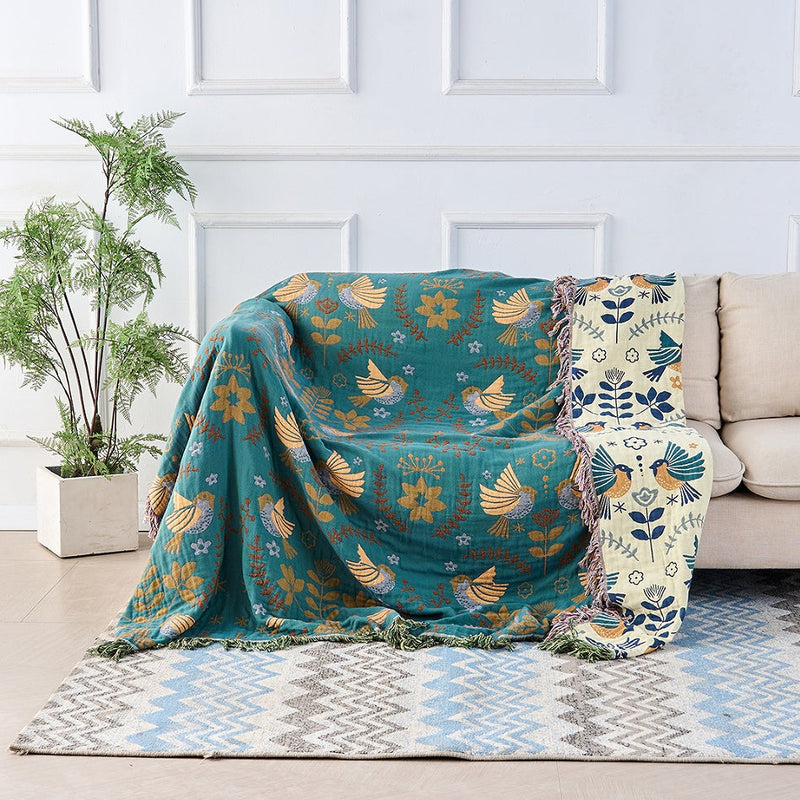 Reversible cotton blanket with nature pattern
