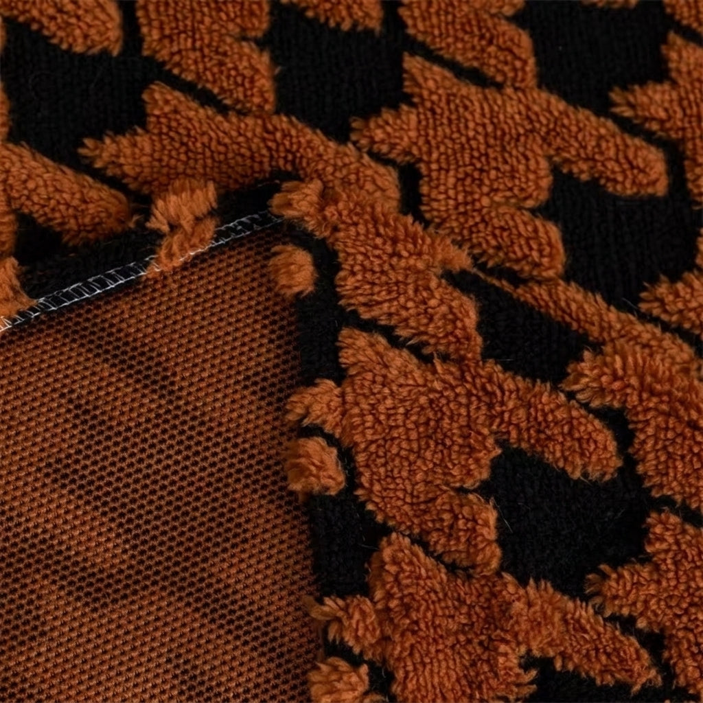 Quilted houndstooth universal sofa cover with non slip