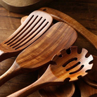 Teak wood kitchen utensil set with seven pieces
