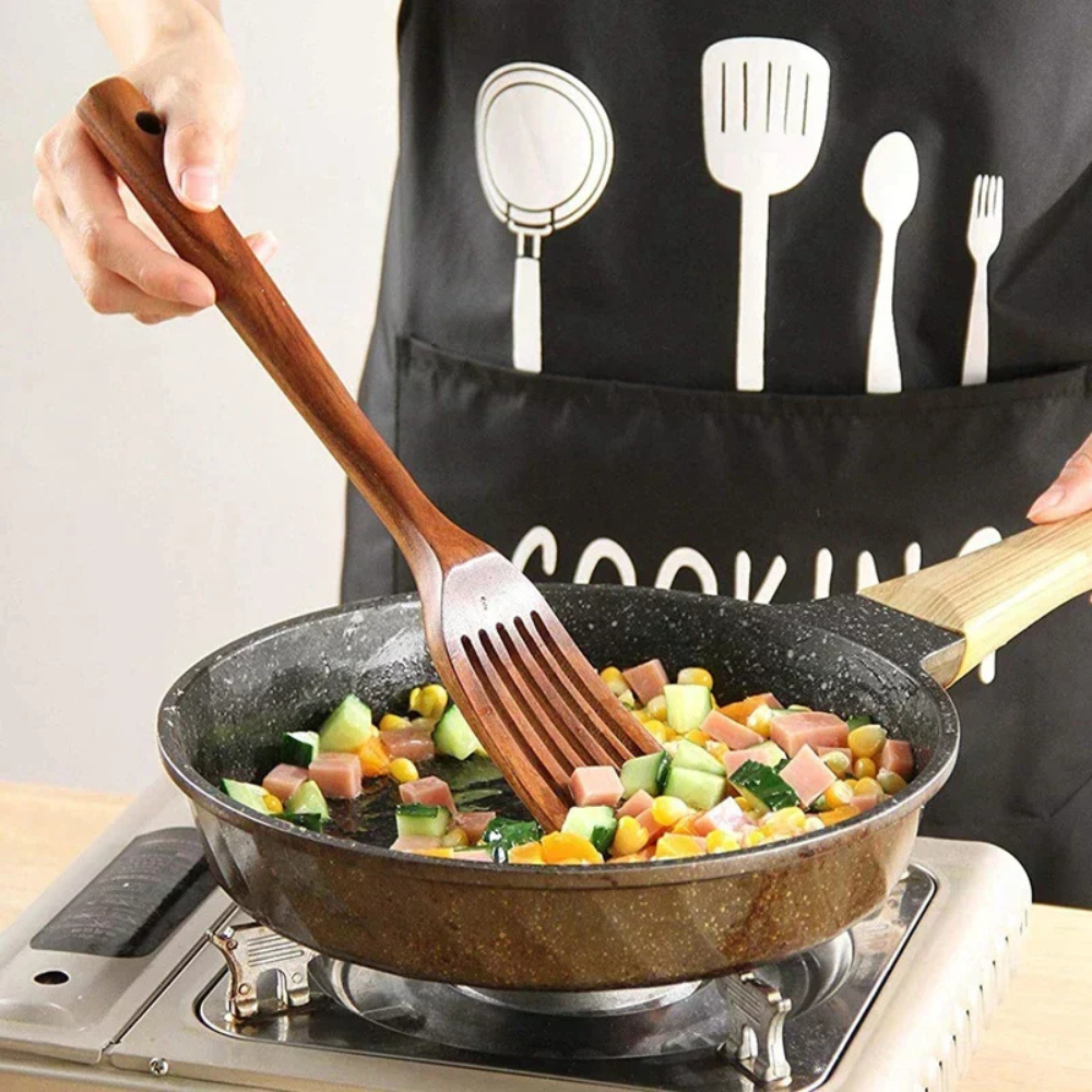 Teak wood kitchen utensil set with seven pieces