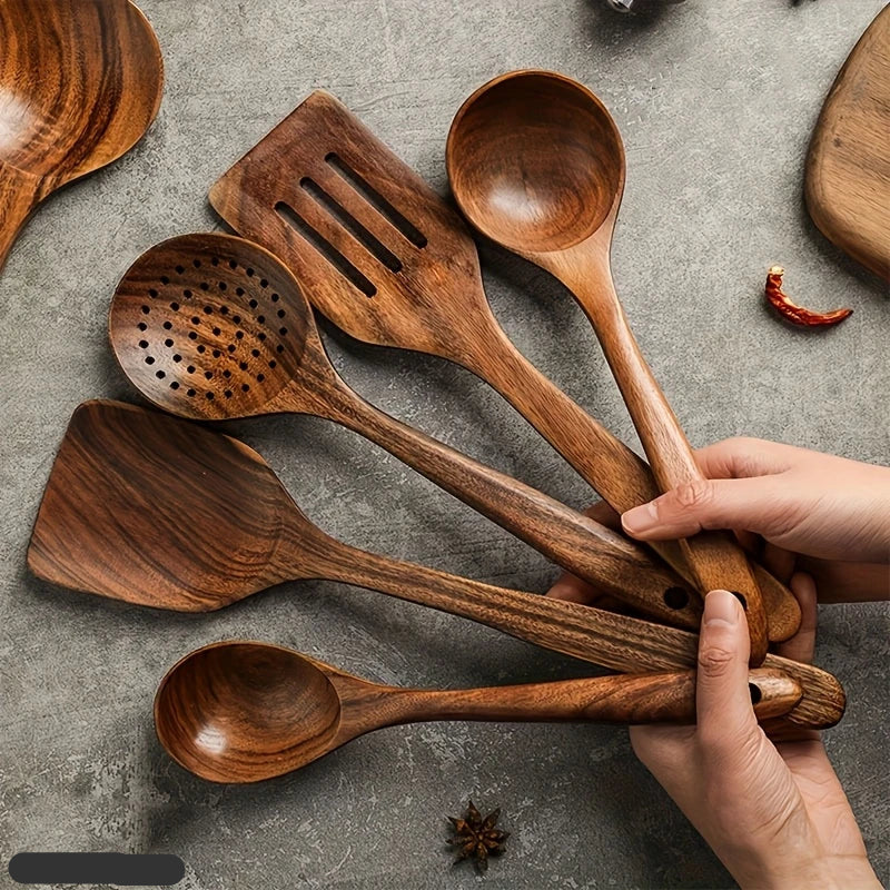 Teak wood kitchen utensil set in 5, 7 or 10 pieces