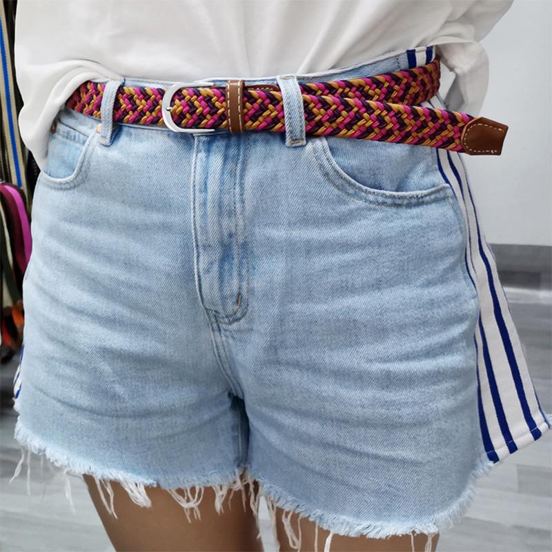 Hole-free elastic belt with metal buckle and woven design