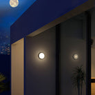 Outdoor wall light with round motion sensor