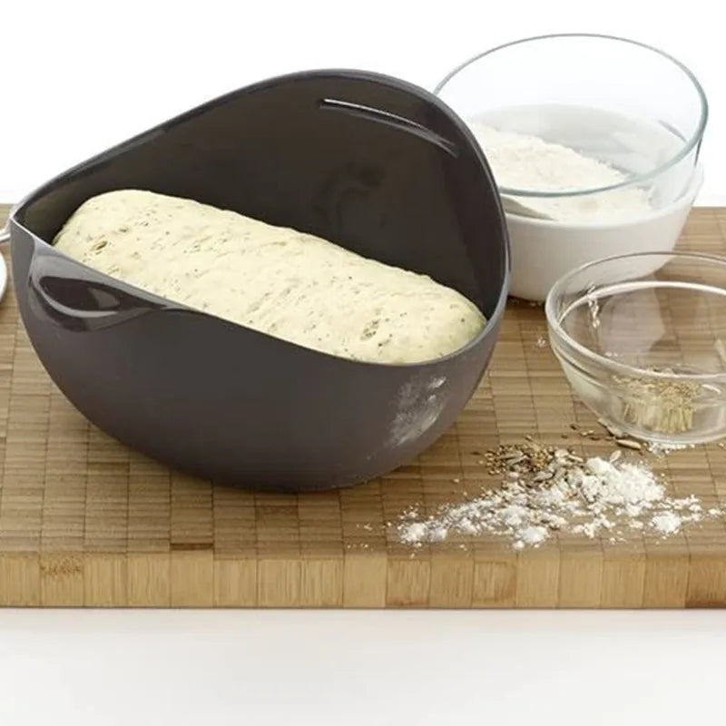 Baking mould for homemade loaves with silicone steamer lid