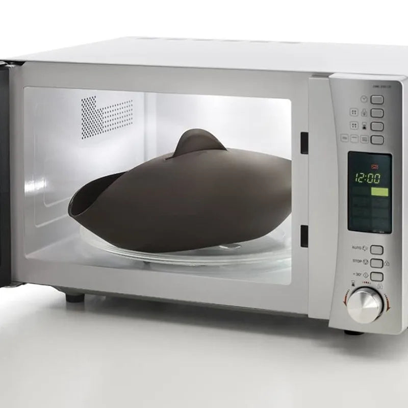 Baking mould for homemade loaves with silicone steamer lid