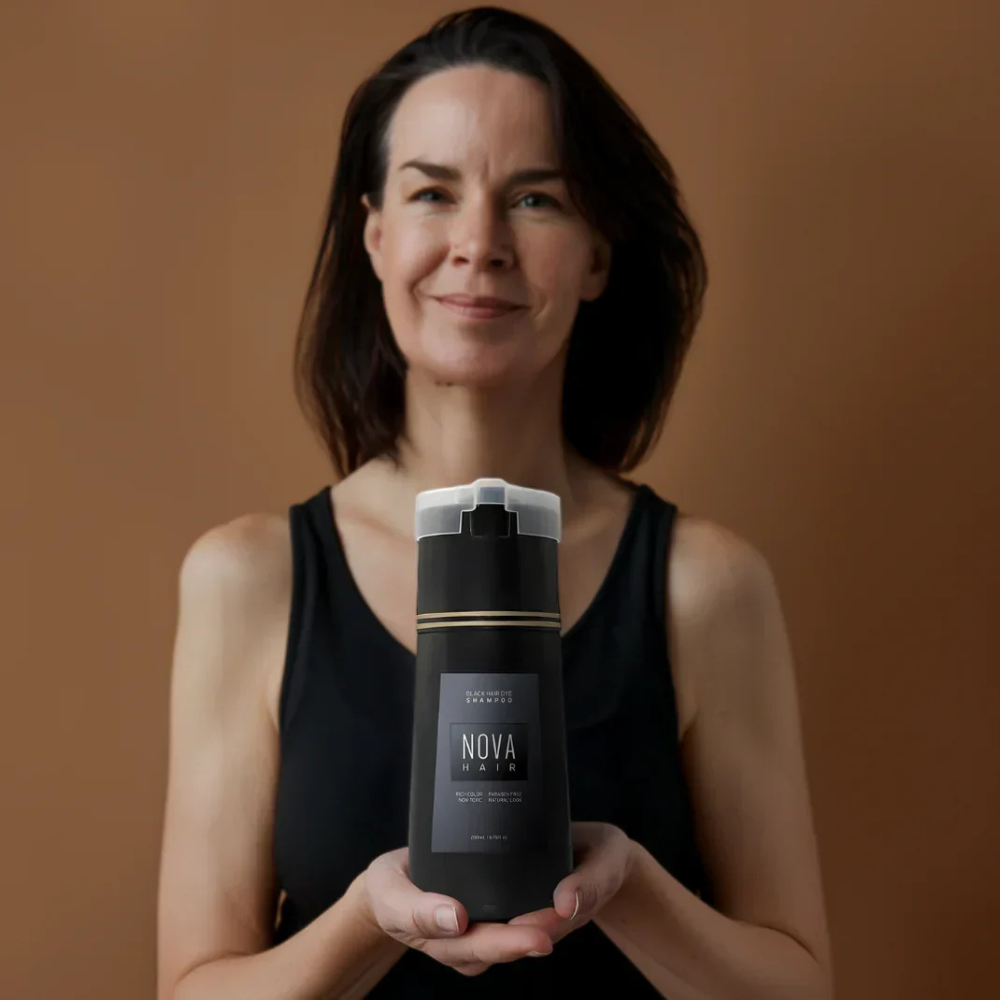 Dye shampoo for quick hair refresh and root coverage