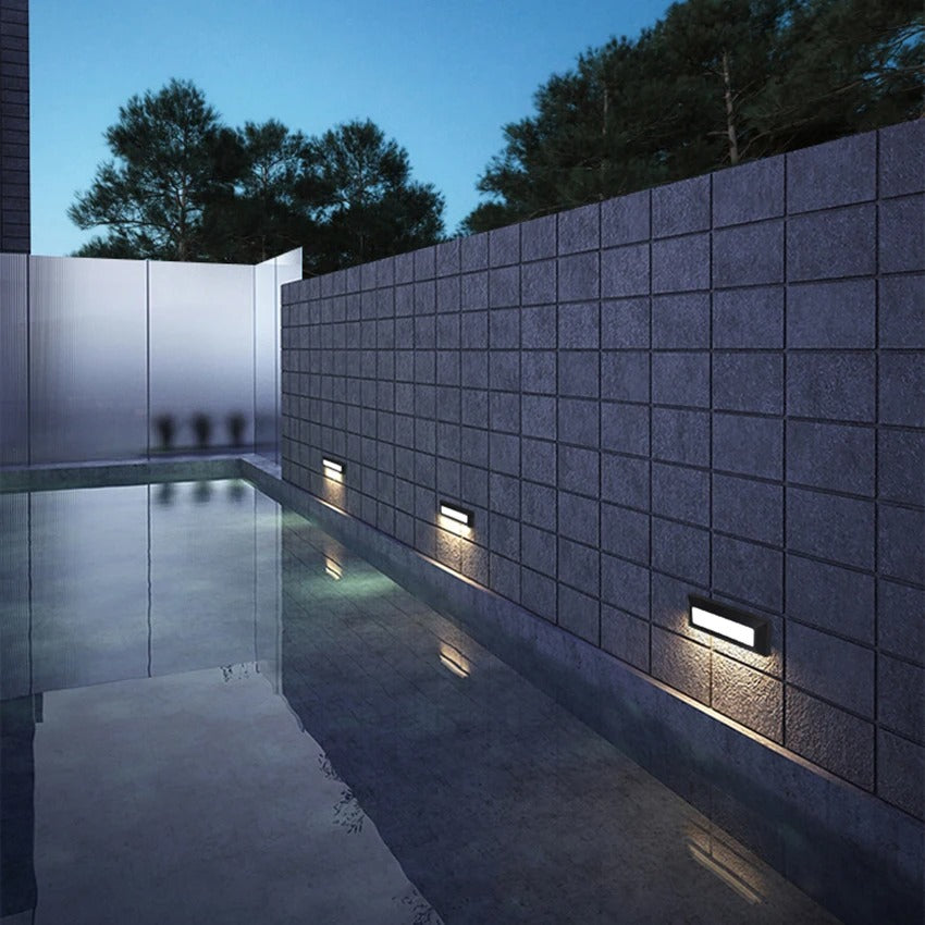Recessed LED Outdoor Step Wall Light