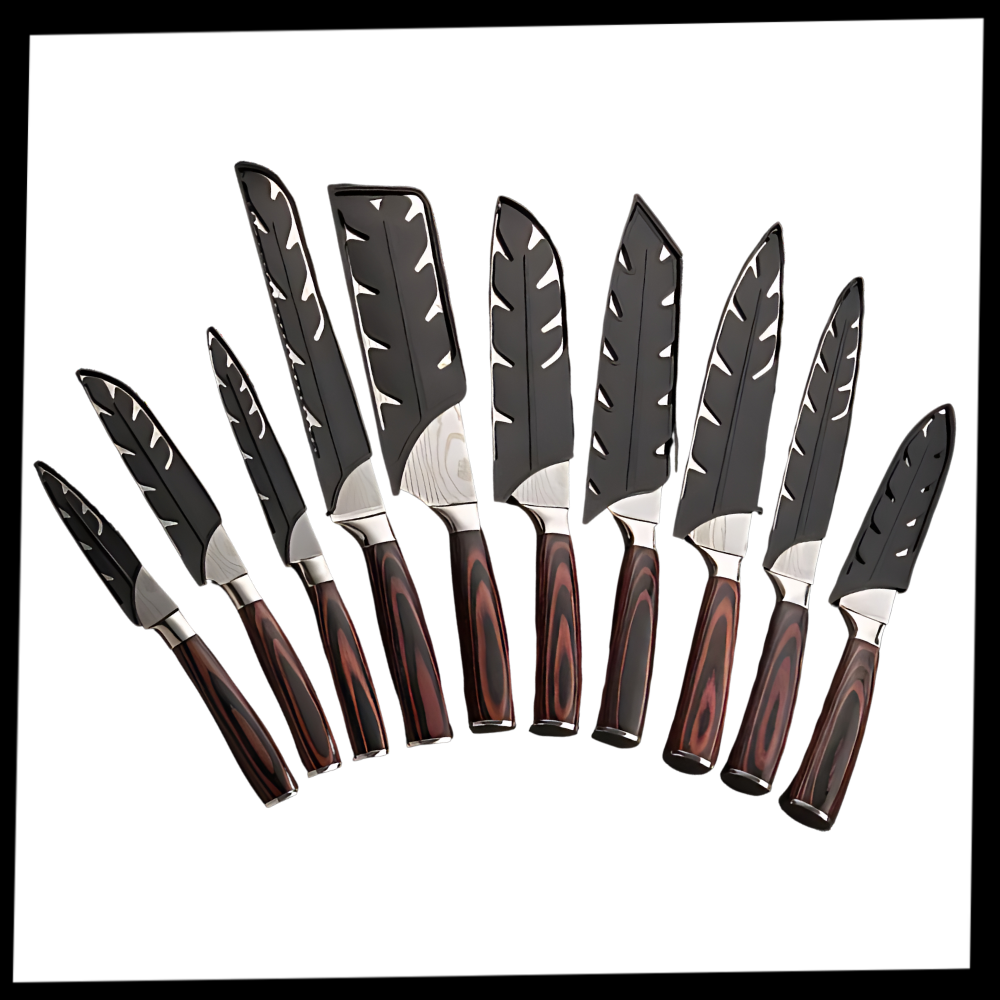 Japanese knife with Damascus steel blade and wooden handle