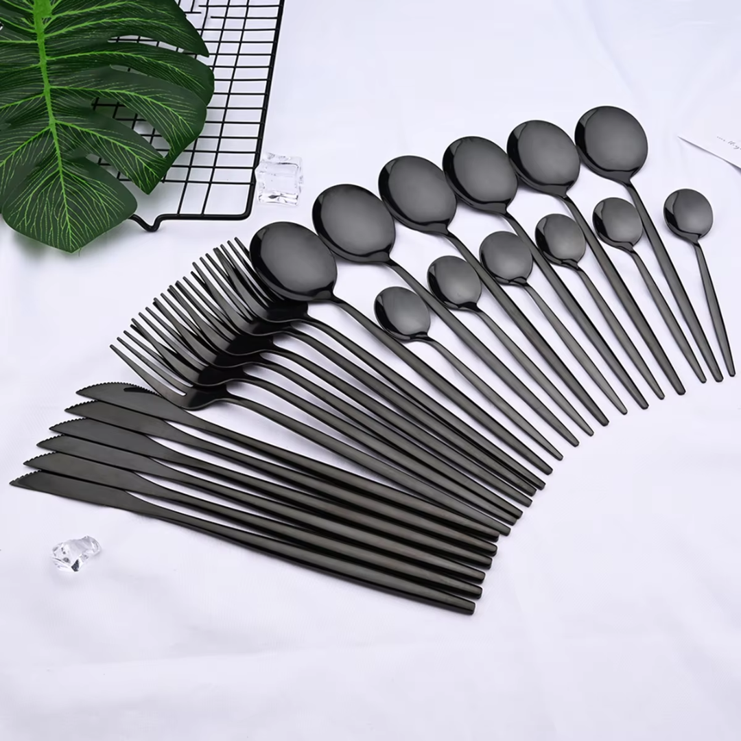 Cutlery set of 24 pieces with dishwasher safe stainless steel
