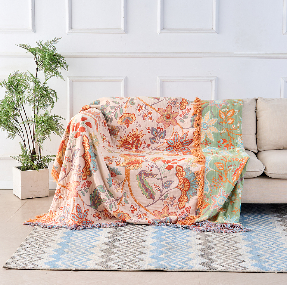 Throw Blanket with Floral Jacquard Fringed Edges
