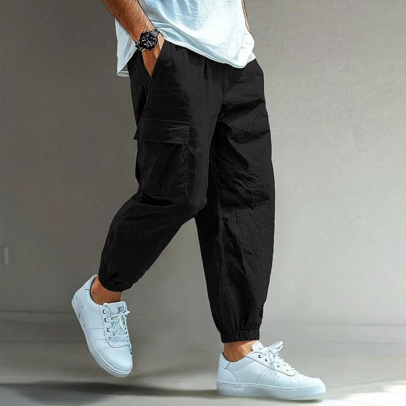 Men's Relaxed Cargo Pants in black, Comfortable Everyday Wear