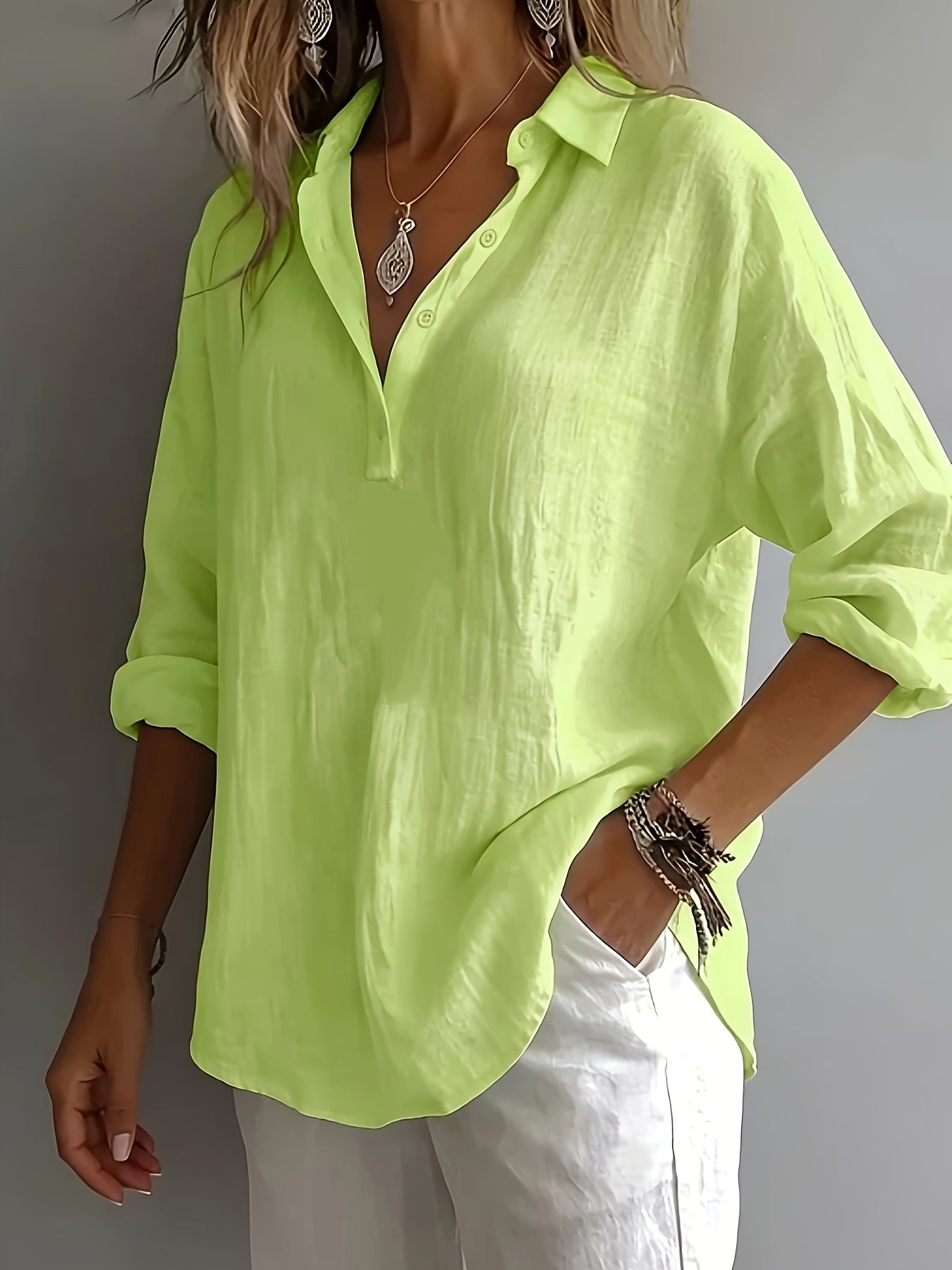 Women's Relaxed Collared Blouse - Effortless Elegance
