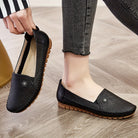 Women's Soft Slip-On Loafers in black, Lightweight Everyday Comfort